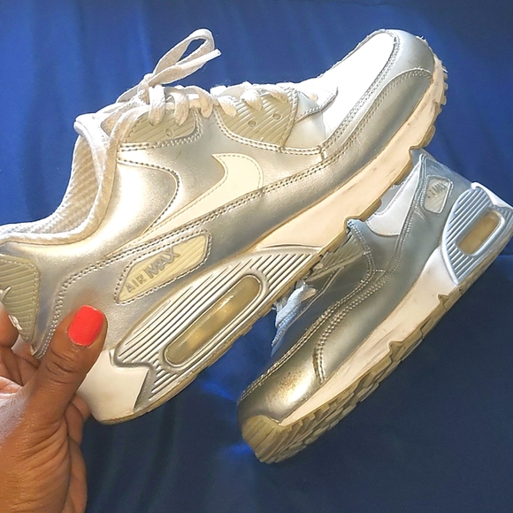 Nike Other - Nike Air Max 90GS Metallic Silver Sneakers Size 7